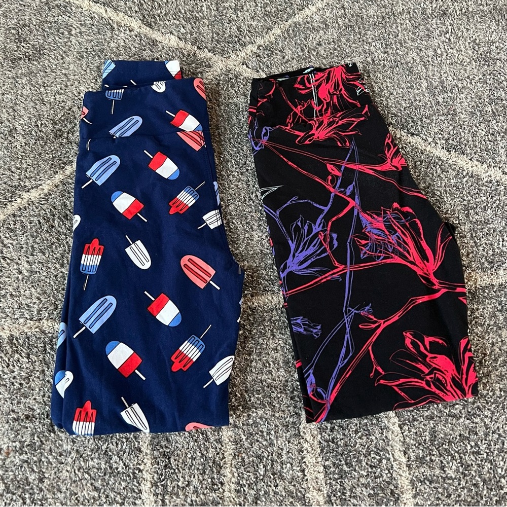 Two pairs of leggings